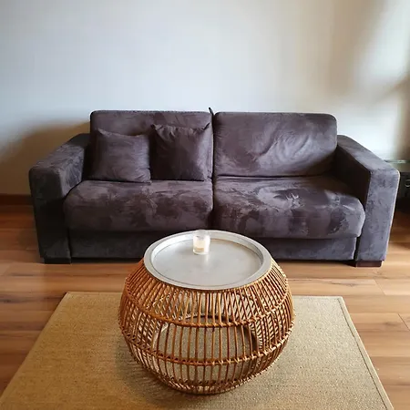 Studio Equipe Avec Loggia Apartment *