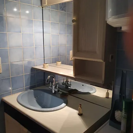 Studio Equipe Avec Loggia Apartment *